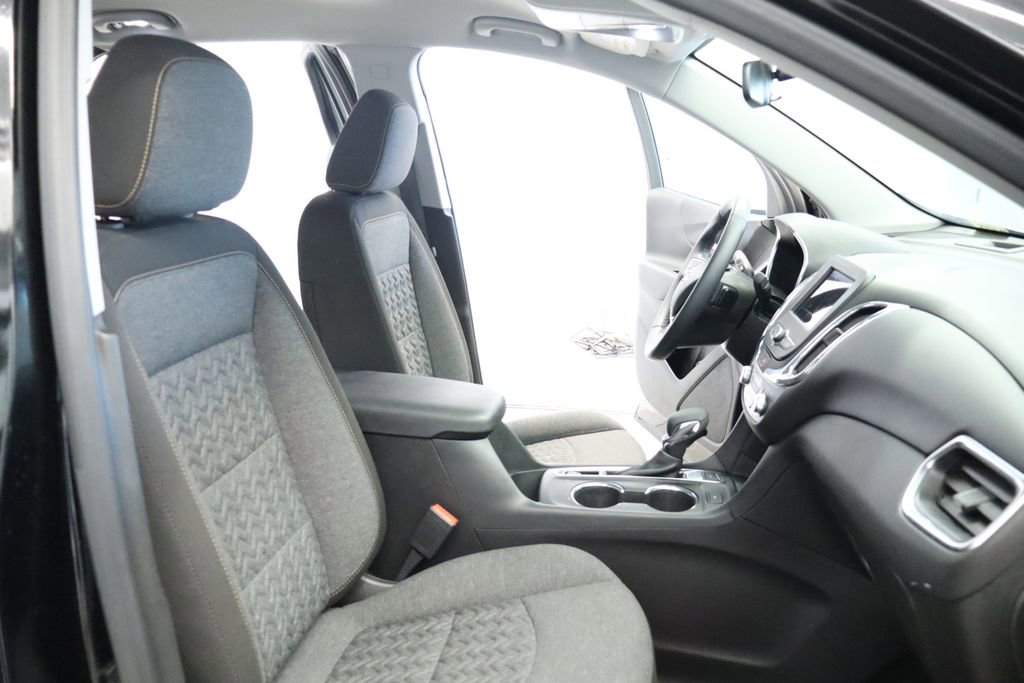Used 2023 Chevrolet Equinox LT w/ Driver Convenience Package AWD/4WD image 25