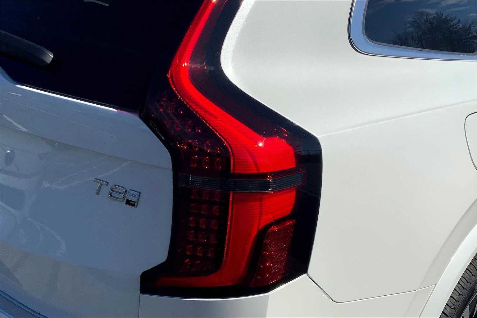 New 2025 Volvo XC90 T8 Ultra w/ Protection Package Premier image 5
