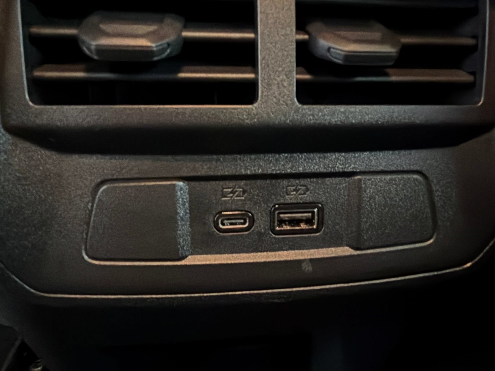 Used 2026 GMC Canyon AT4 AWD/4WD image 13