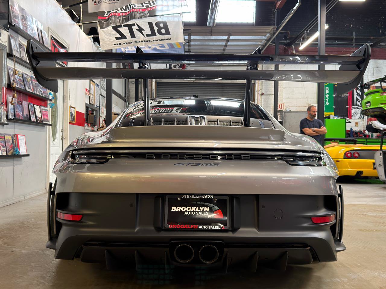 Used 2024 Porsche 911 GT3 RS RWD image 8