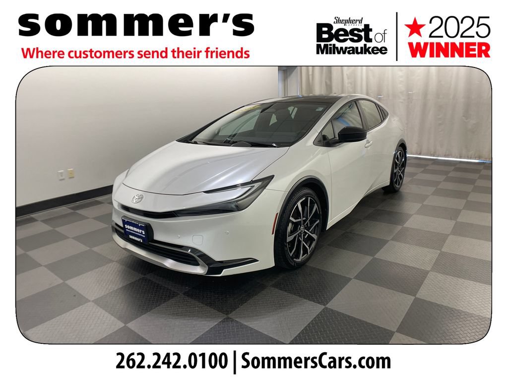 Used 2023 Toyota Prius Prime Premium FWD image 2