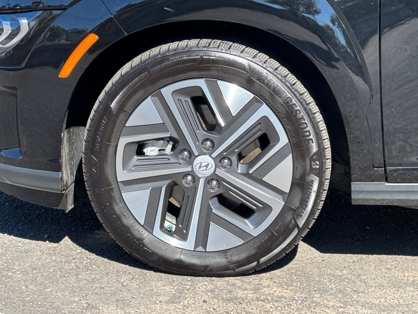 Used 2023 Hyundai Kona Limited FWD image 37
