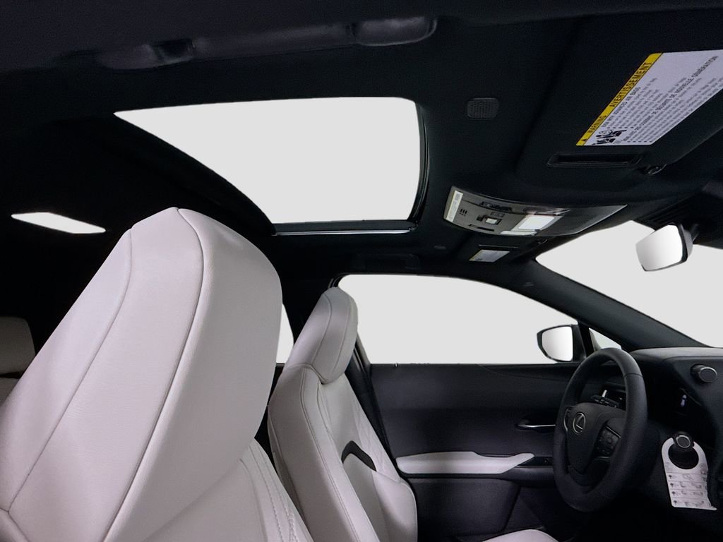 New 2026 Lexus UX 300h FWD image 18