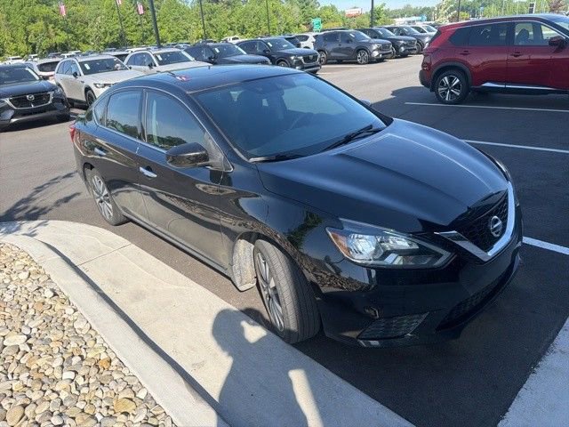 Used 2019 Nissan Sentra SV w/ Special Edition Package FWD image 11