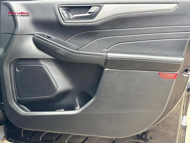 Used 2025 Ford Escape Active AWD/4WD image 13