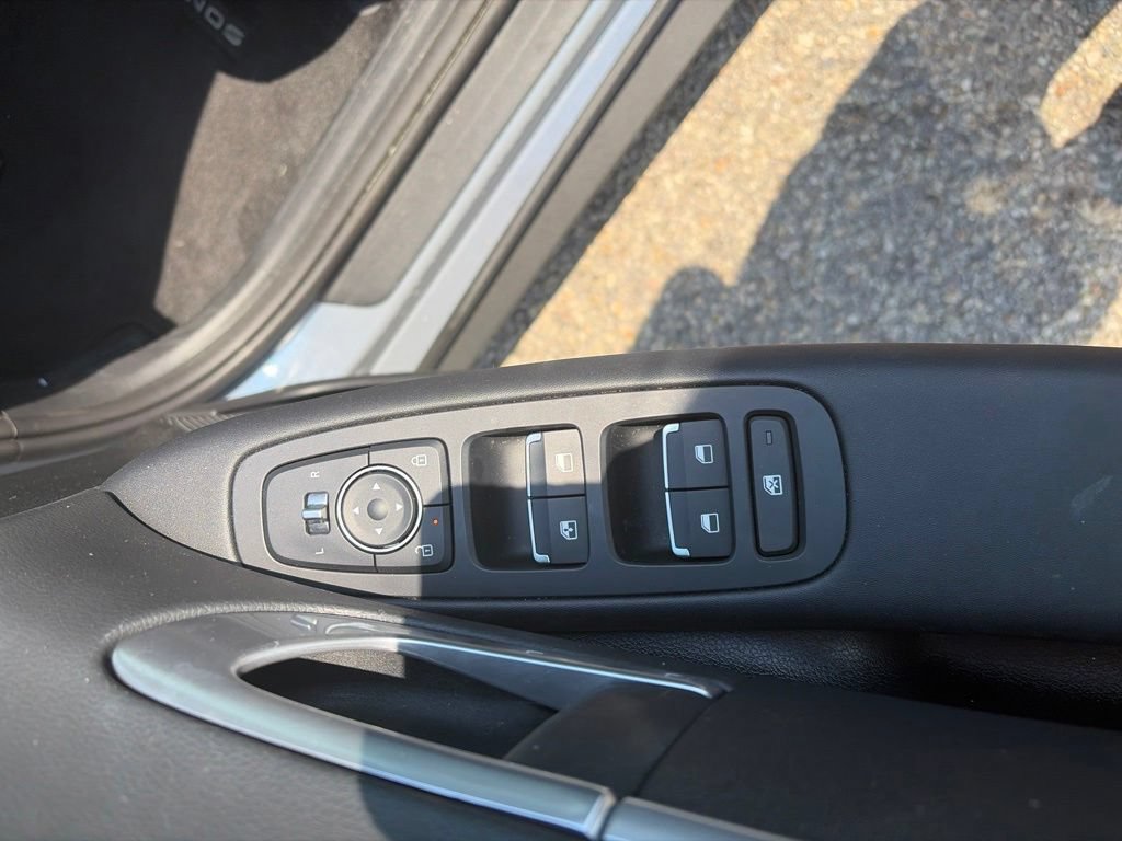 Used 2026 Hyundai Sonata SE FWD image 10