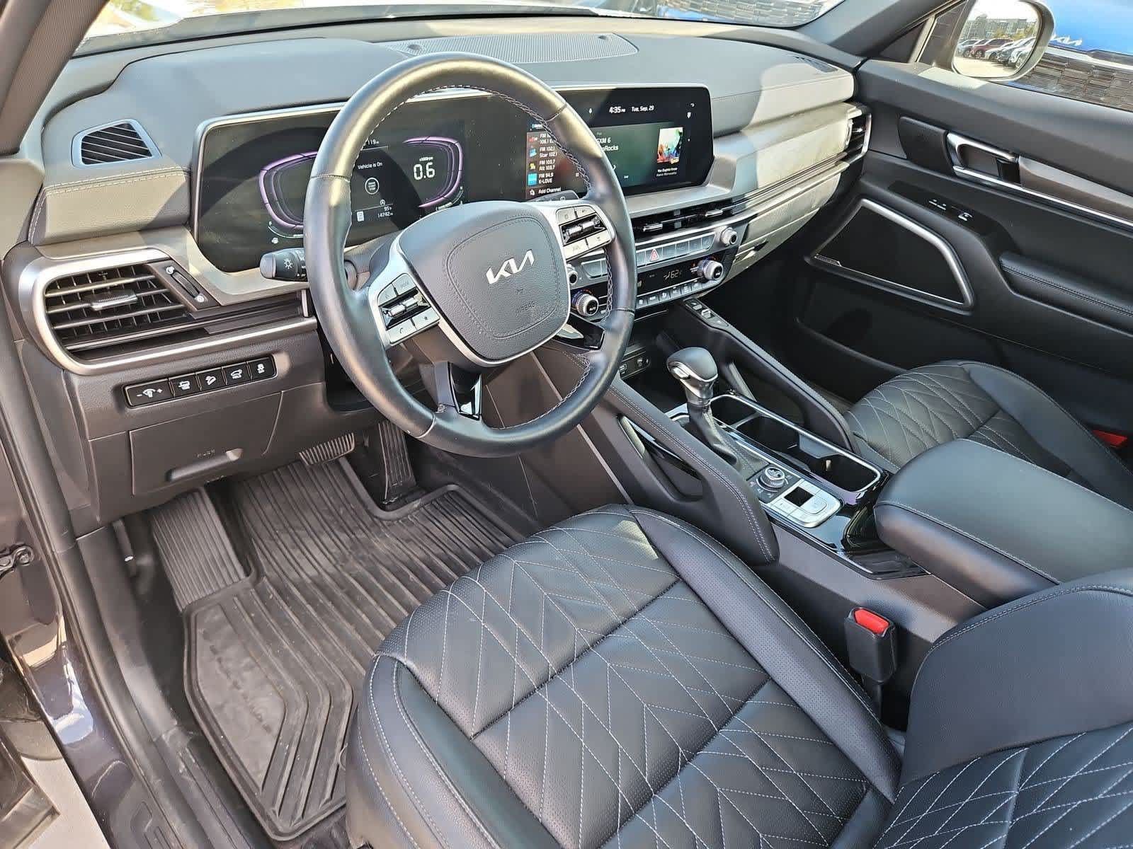 Certified 2025 Kia Telluride EX X-Line AWD/4WD image 2