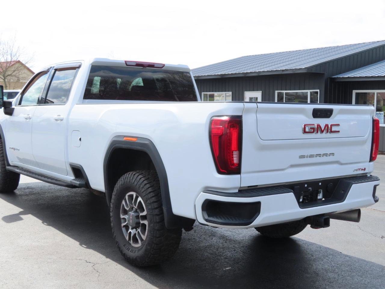 Used 2022 GMC Sierra 2500 AT4 w/ Gooseneck/5TH Wheel Package AWD/4WD image 18