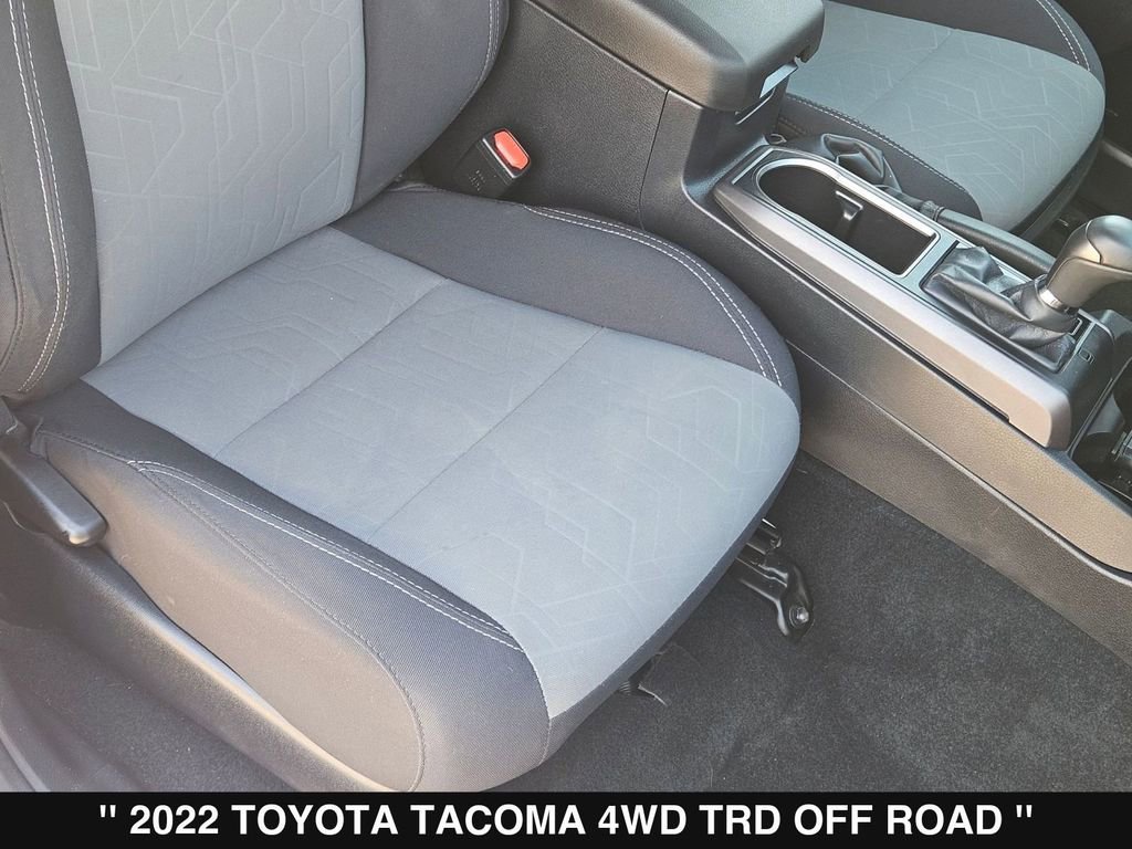 Used 2022 Toyota Tacoma TRD Off-Road w/ Technology Package AWD/4WD image 28