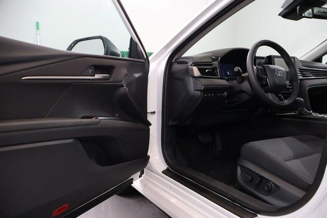 New 2026 Toyota Camry LE image 8