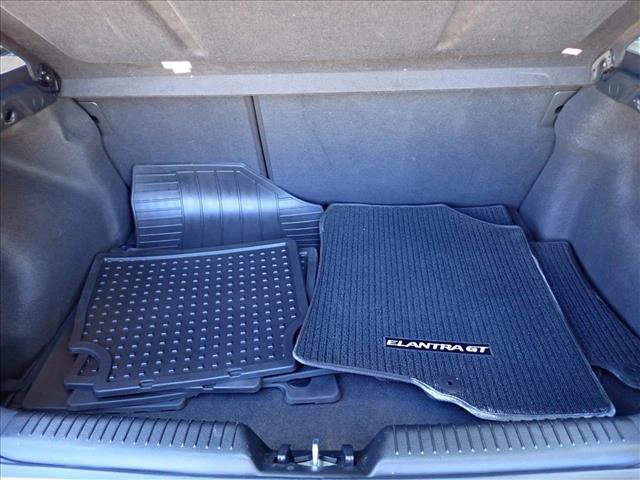 Used 2013 Hyundai Elantra GT w/ Tech Pkg FWD image 8