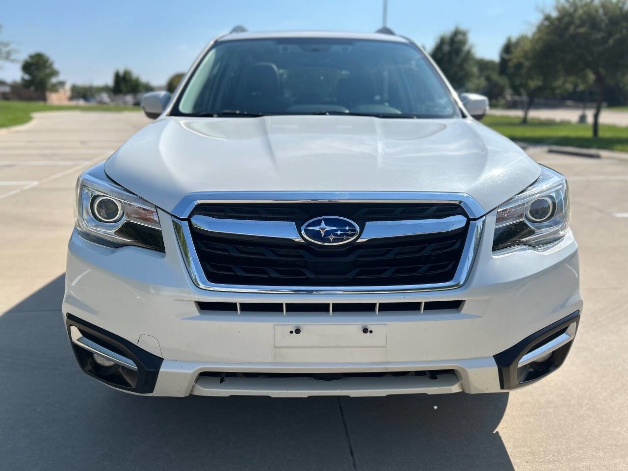 Used 2018 Subaru Forester 2.5i Touring w/ Popular Package #2 AWD/4WD image 3