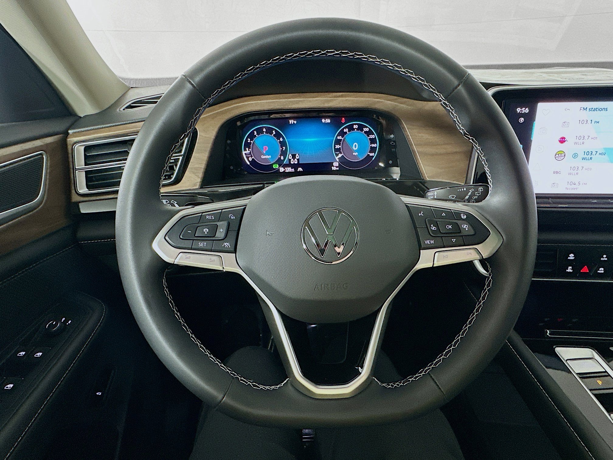 New 2025 Volkswagen Atlas SE image 11