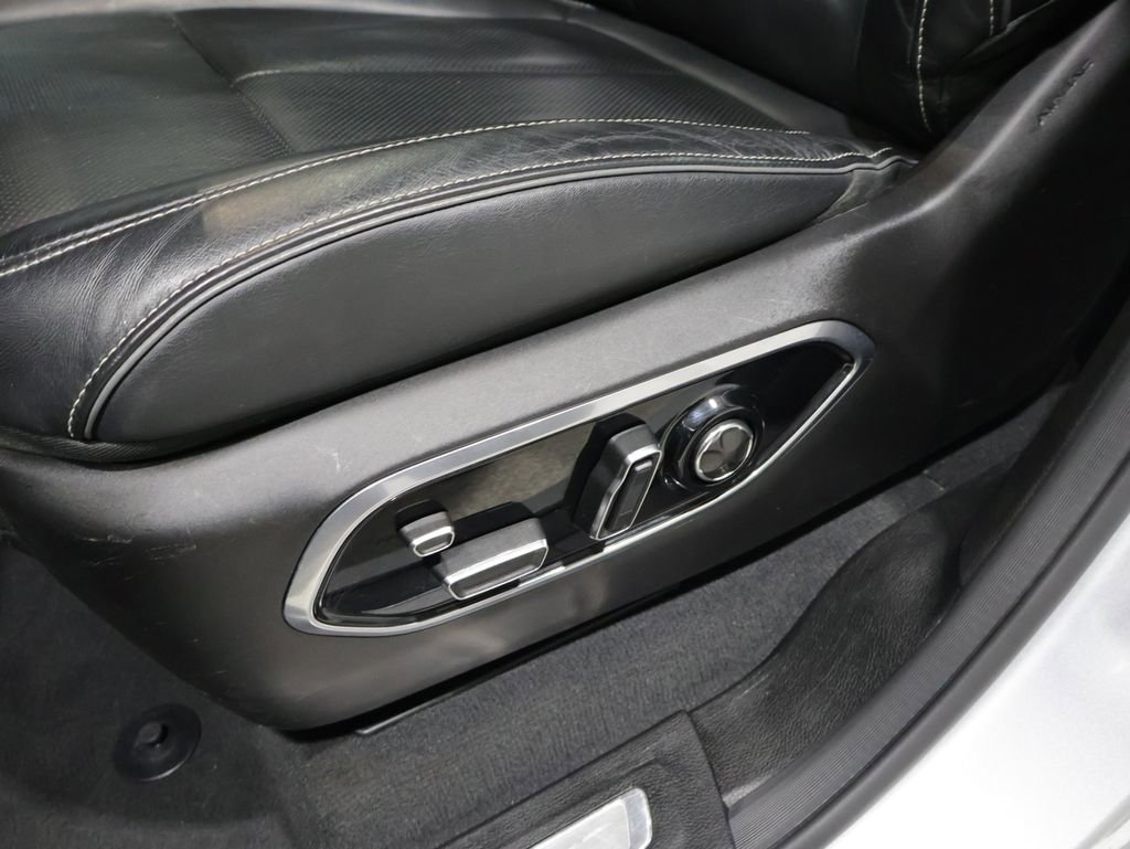 Used 2022 Jeep Grand Cherokee L Overland w/ Advanced Protech Group III AWD/4WD image 13