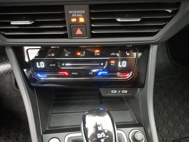 New 2026 Volkswagen Jetta SE FWD image 6