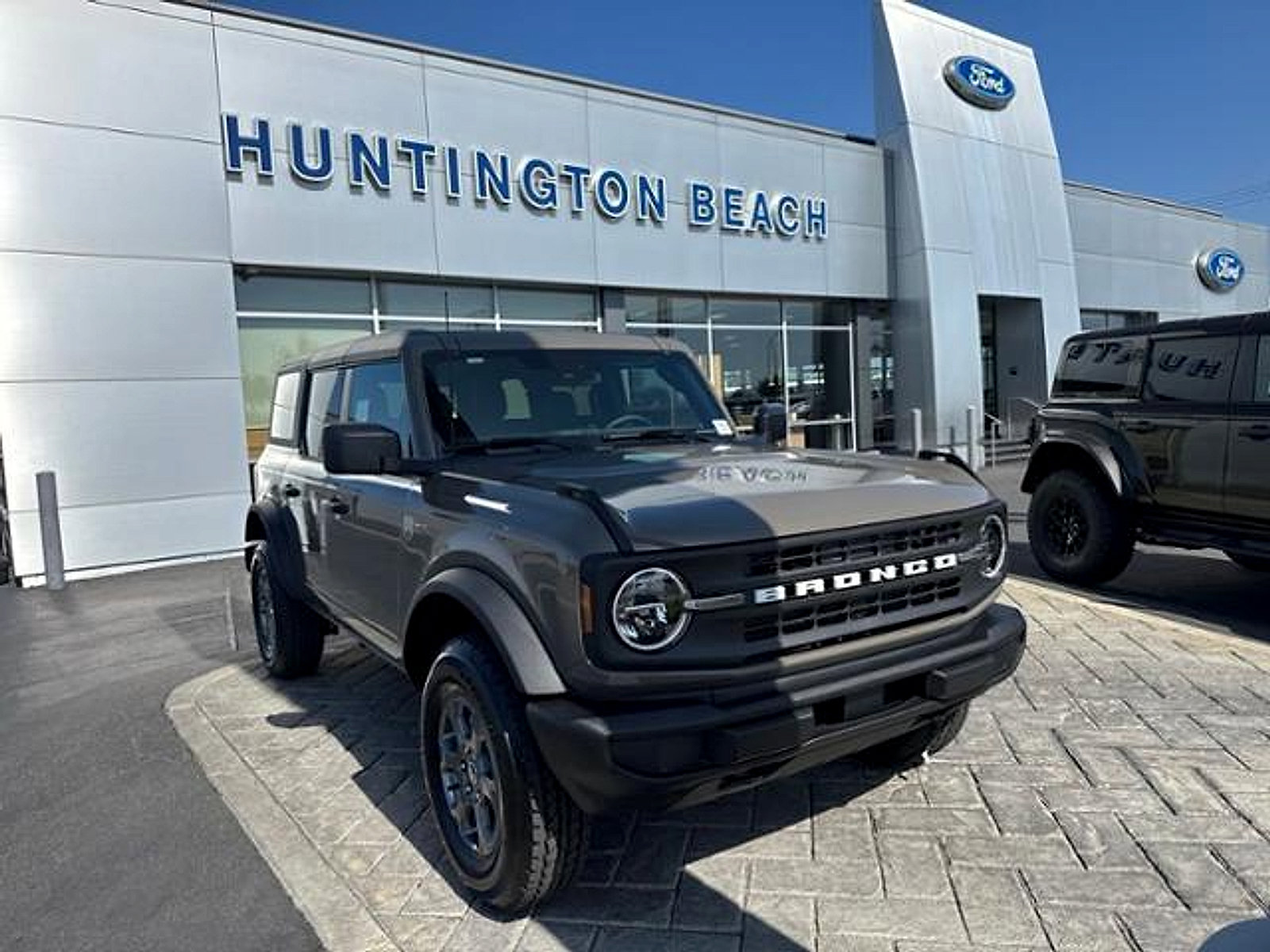 New 2026 Ford Bronco Big Bend AWD/4WD image 1