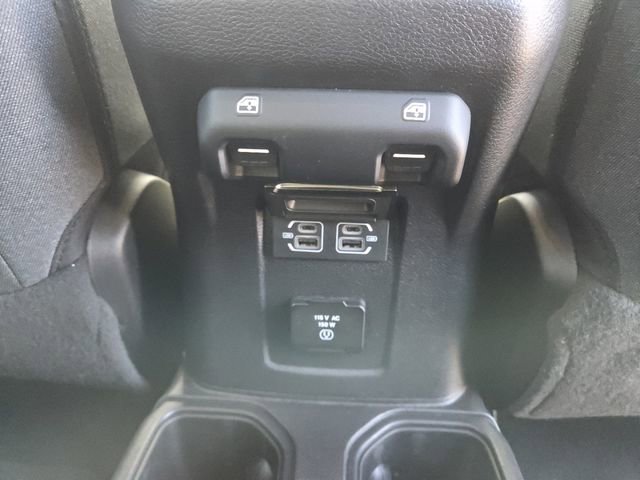Used 2024 Jeep Wrangler Sahara image 13