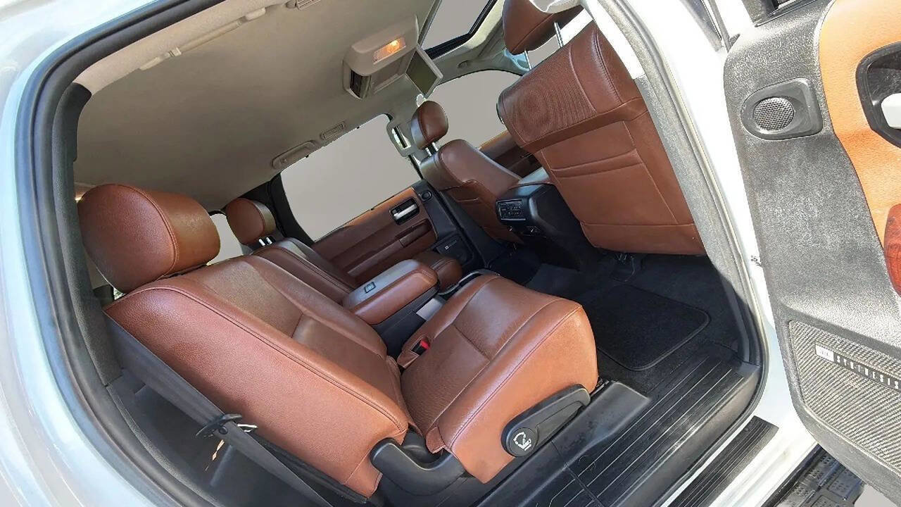 Used 2014 Toyota Sequoia Platinum AWD/4WD image 17