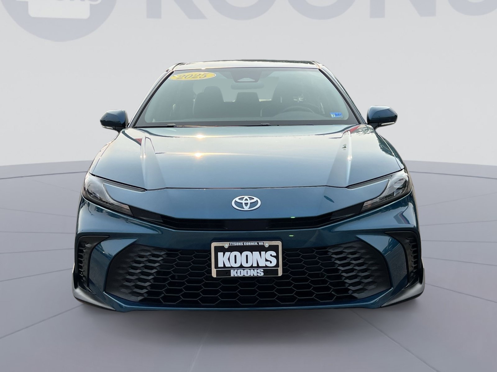 Used 2025 Toyota Camry SE AWD/4WD image 11
