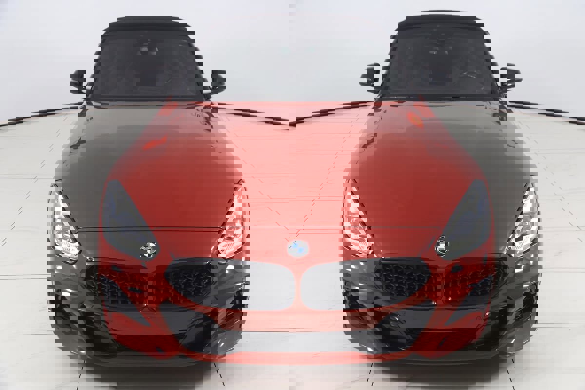 Used 2022 BMW Z4 M40i w/ Premium Package image 70