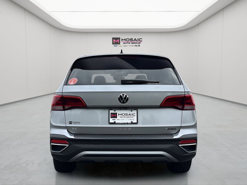 Used 2024 Volkswagen Taos SE image 8
