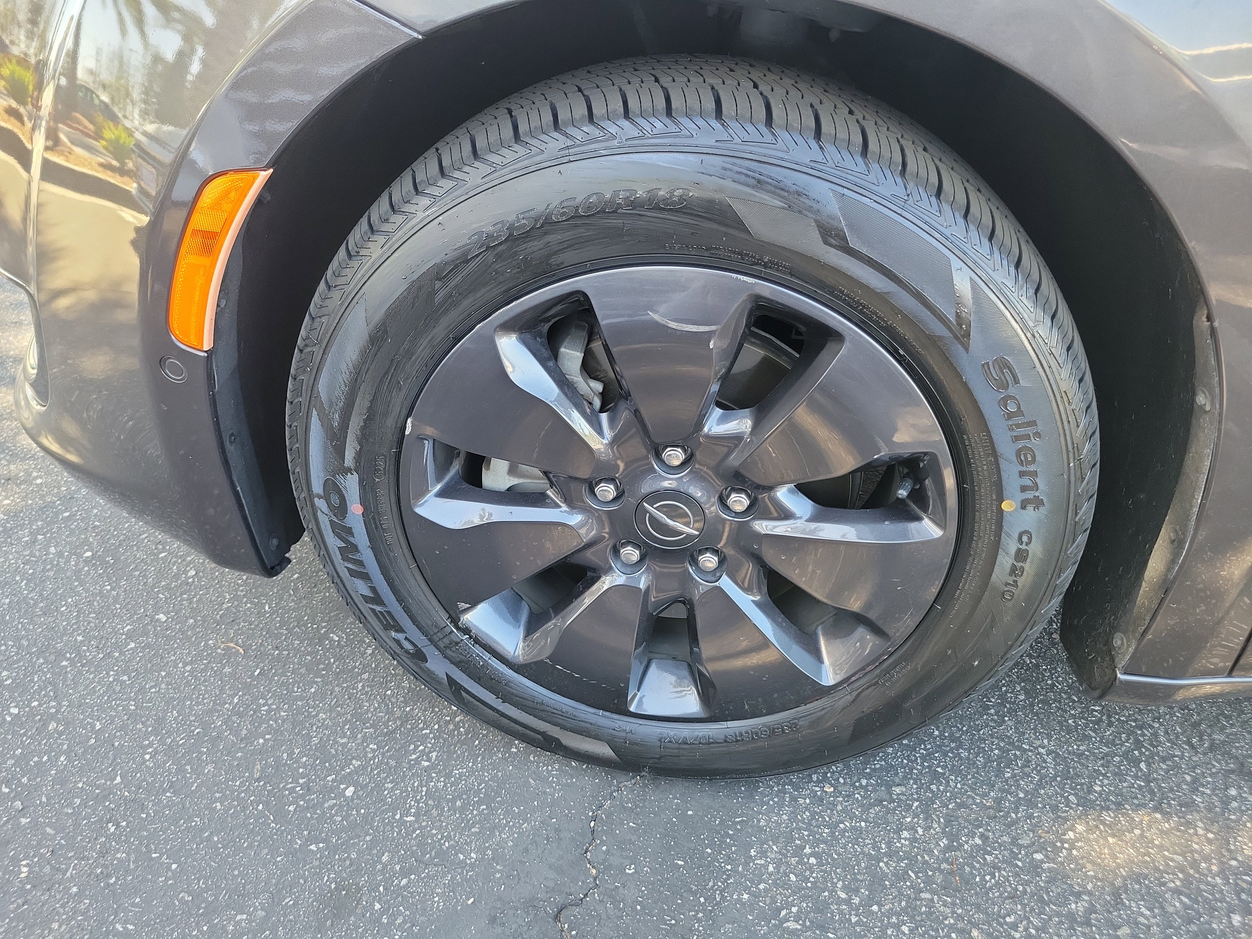 Used 2019 Chrysler Pacifica Limited w/ Advanced Safetytec Group FWD image 31