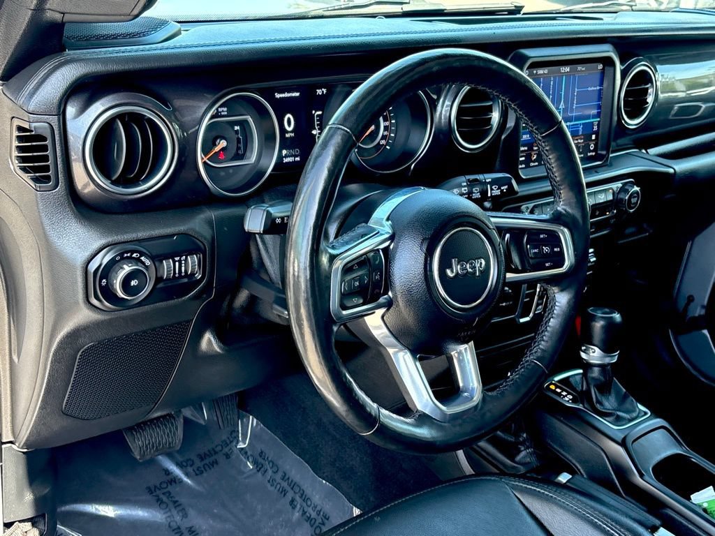Used 2021 Jeep Wrangler Unlimited Sahara AWD/4WD image 9