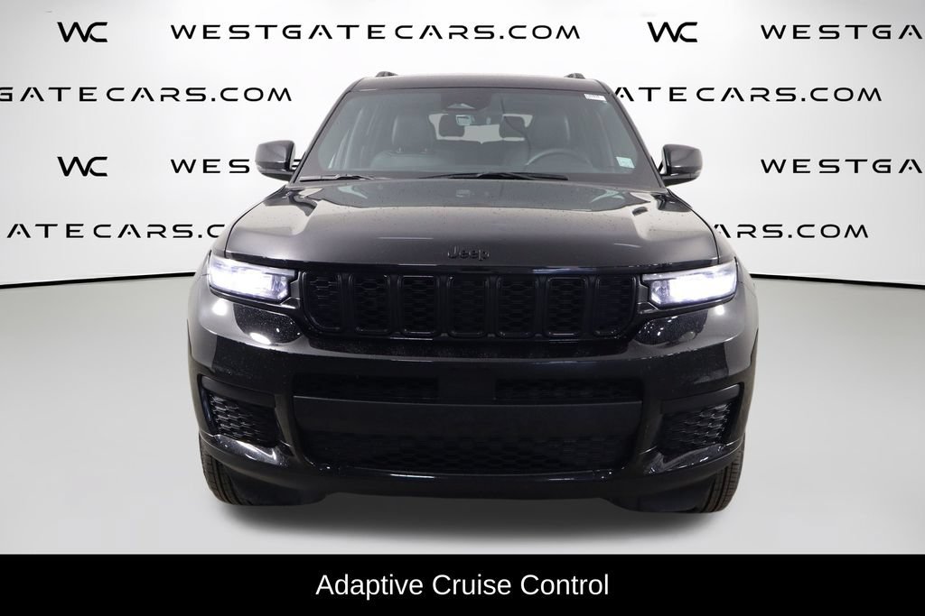 Used 2025 Jeep Grand Cherokee L Laredo AWD/4WD image 2