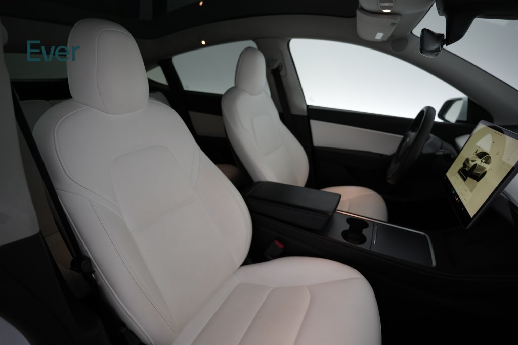 Used 2022 Tesla Model Y Performance AWD/4WD image 23