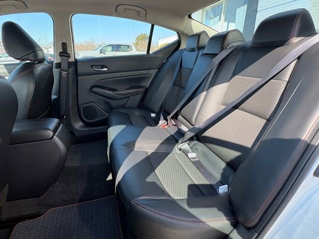 Used 2025 Nissan Altima 2.5 SR image 21