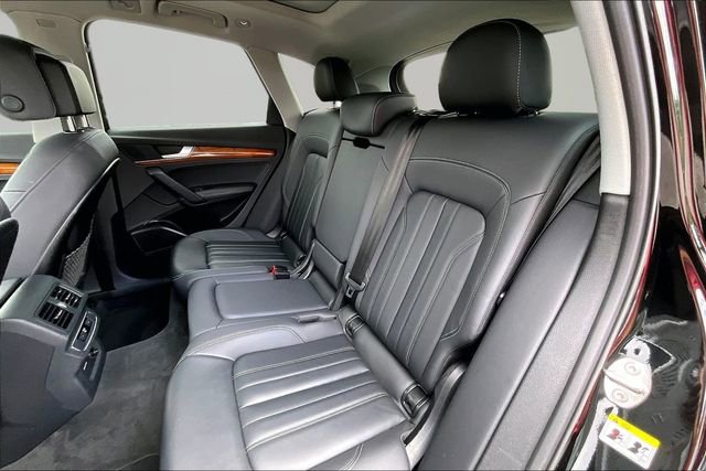 Used 2023 Audi Q5 2.0T Premium Plus w/ Premium Plus Package AWD/4WD image 28