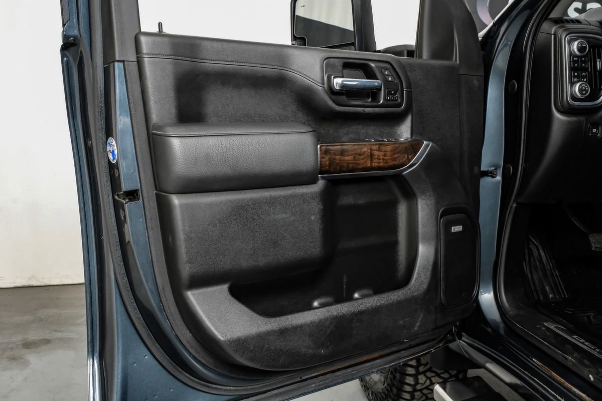 Used 2020 GMC Sierra 3500 Denali w/ Denali Ultimate Package image 39