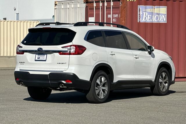 Certified 2025 Subaru Ascent Premium w/ Premium Package AWD/4WD image 4