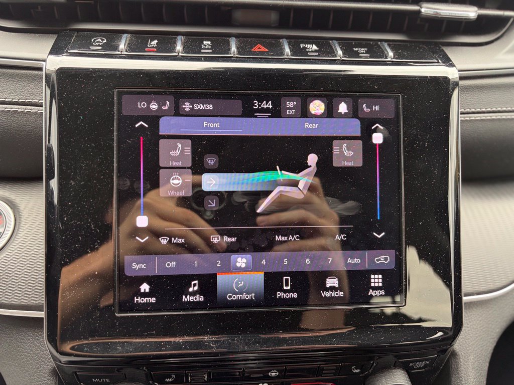 Used 2023 Jeep Grand Cherokee L Laredo w/ Luxury Tech Group I AWD/4WD image 38