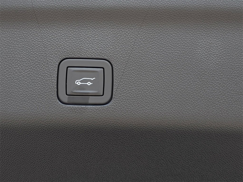 New 2026 Chevrolet Tahoe LT image 14