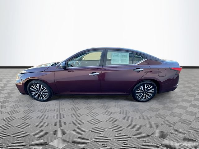 Used 2024 Nissan Altima 2.5 SV FWD image 4