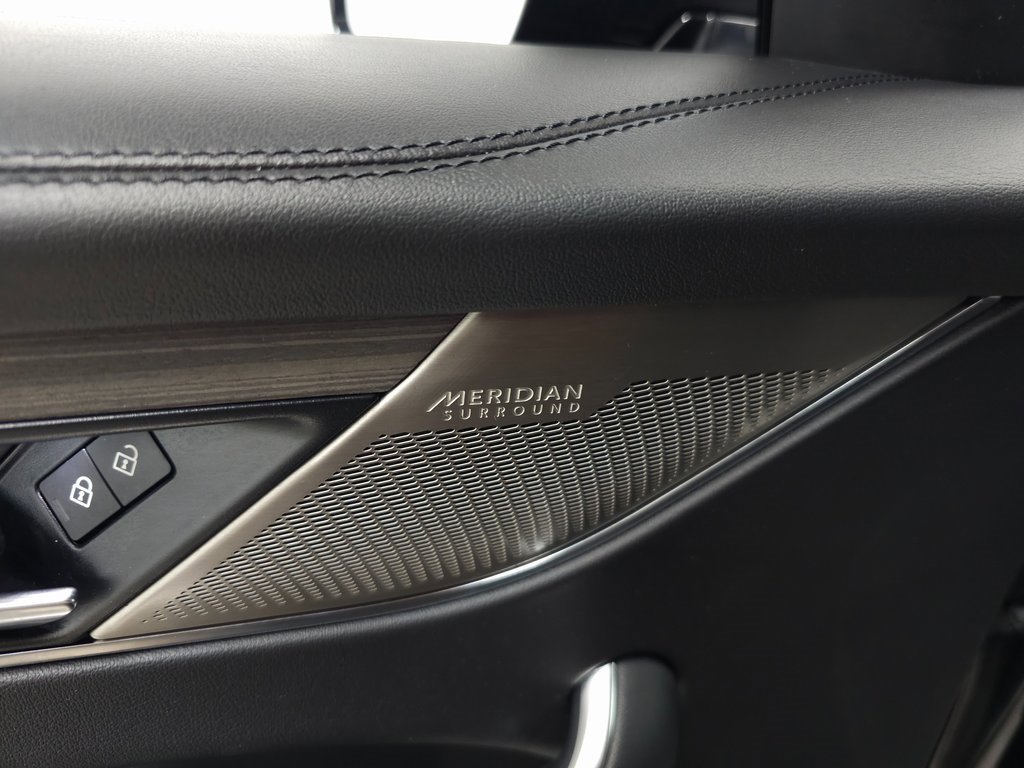 Certified 2022 Jaguar F-PACE S image 15