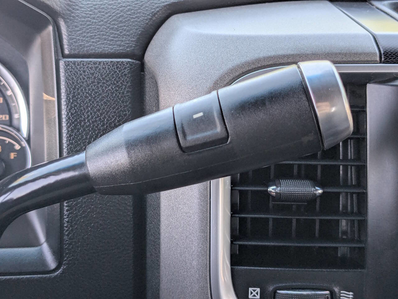 Used 2018 RAM 2500 Power Wagon w/ Luxury Group image 29