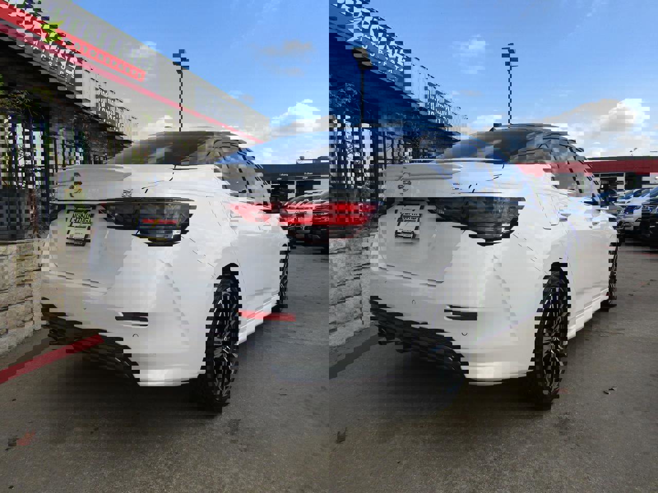 Used 2020 Nissan Sentra SR w/ Electronics Package image 4