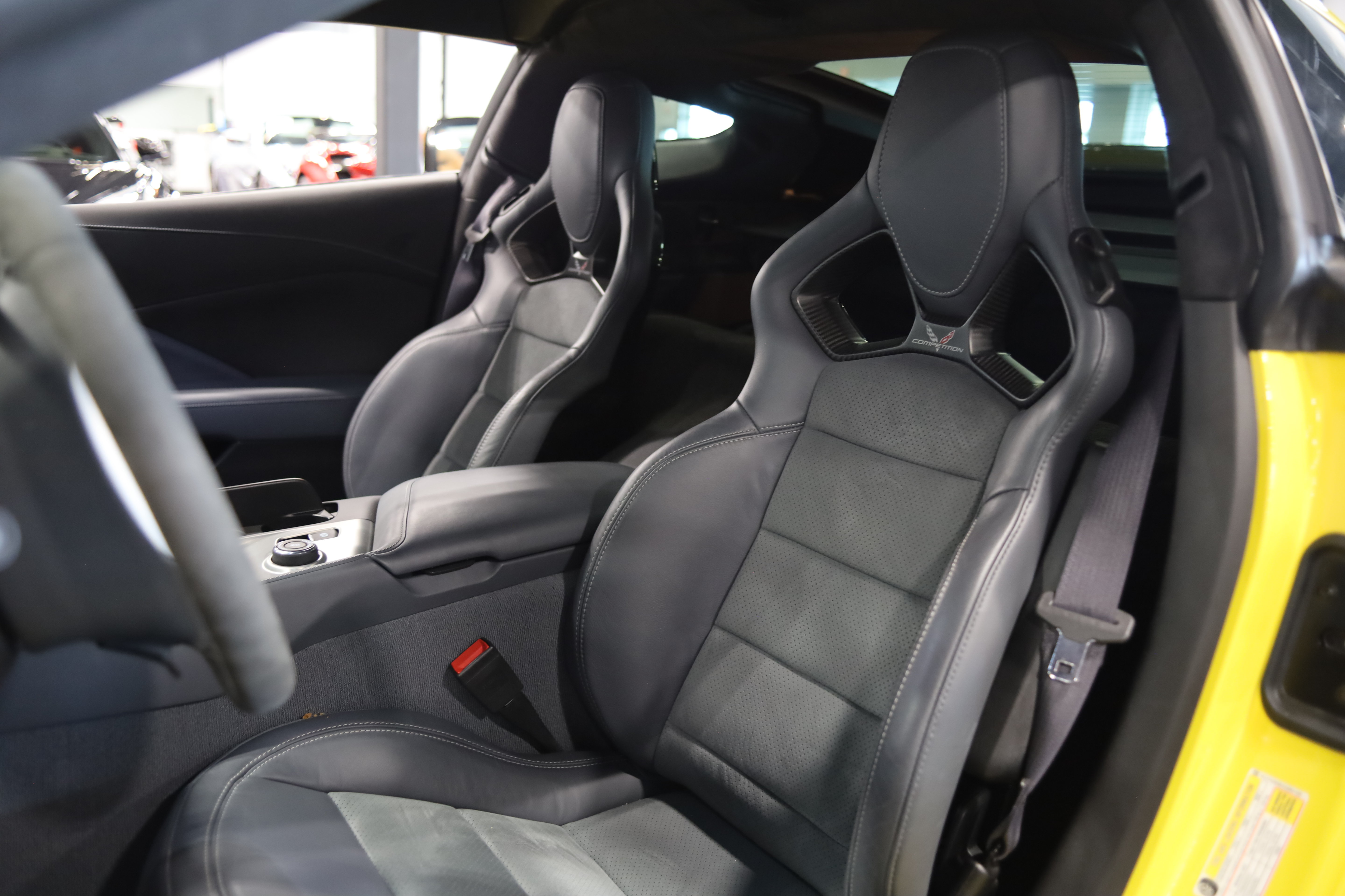 Used 2016 Chevrolet Corvette Z06 w/ 3LZ Preferred Equipment Group RWD image 18