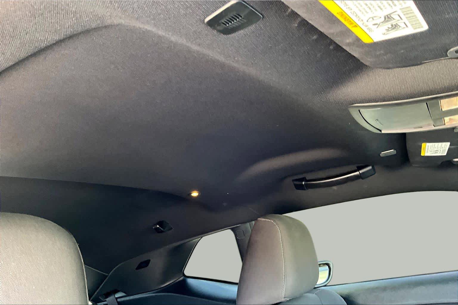 Used 2019 Dodge Challenger SXT w/ Blacktop Package RWD image 13