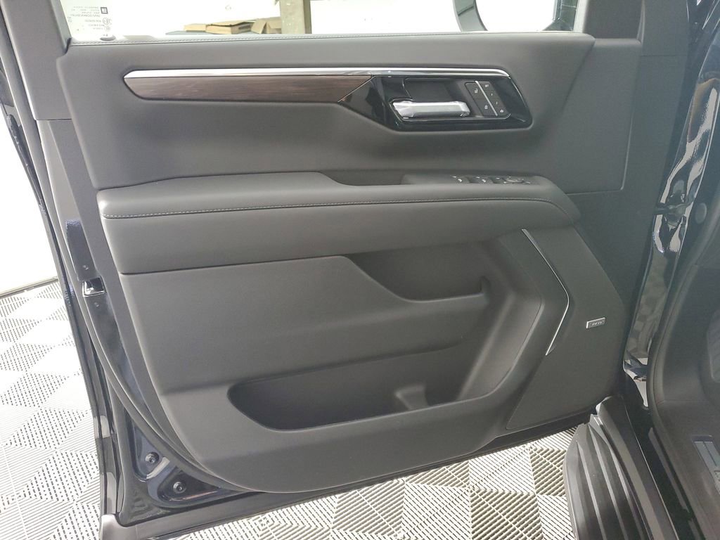 New 2026 Chevrolet Suburban LT w/ Comfort Package image 26