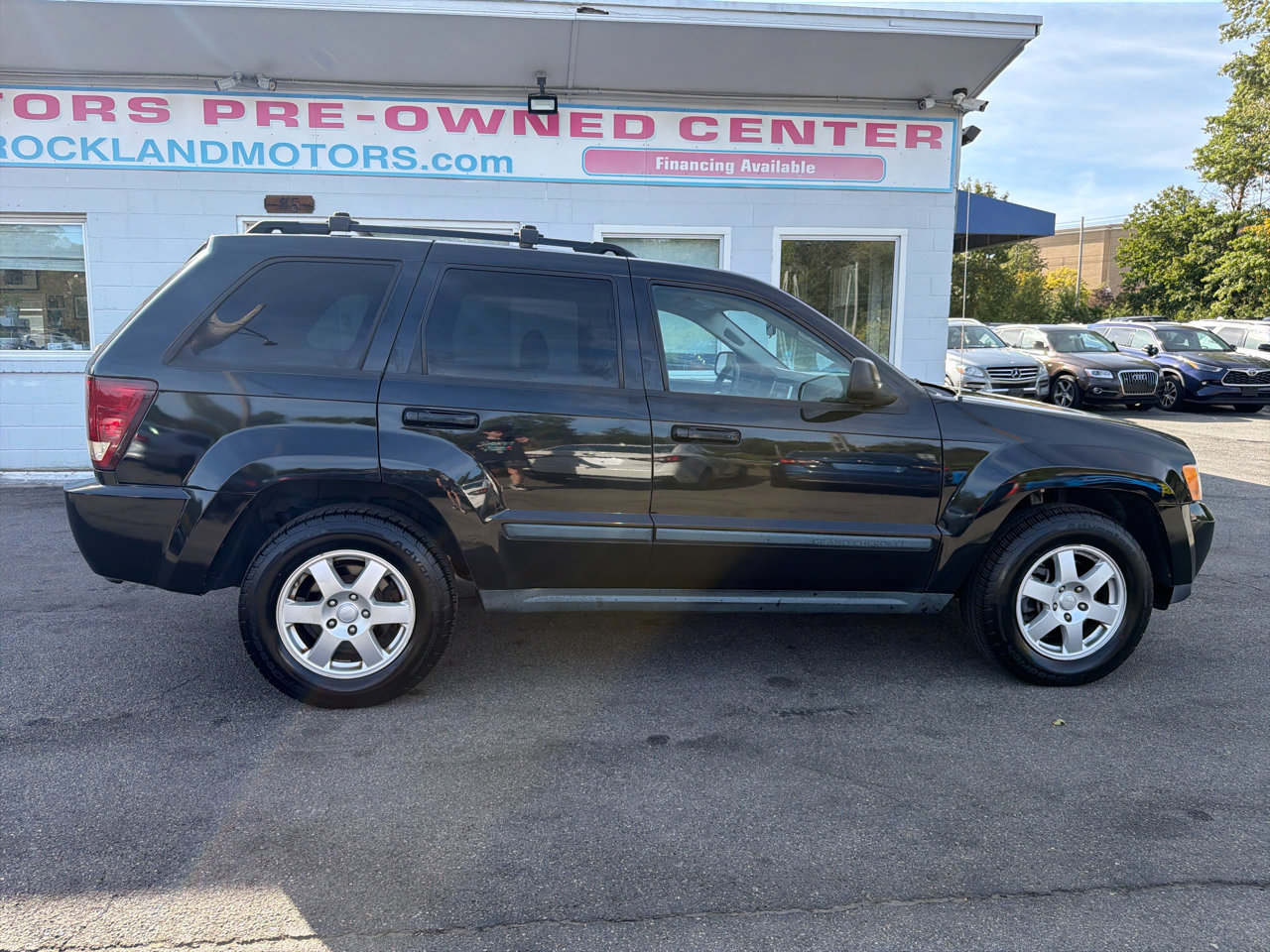 Used 2009 Jeep Grand Cherokee Laredo image 6