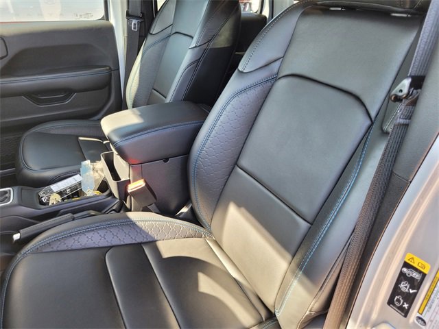 Used 2024 Jeep Wrangler High Altitude image 16