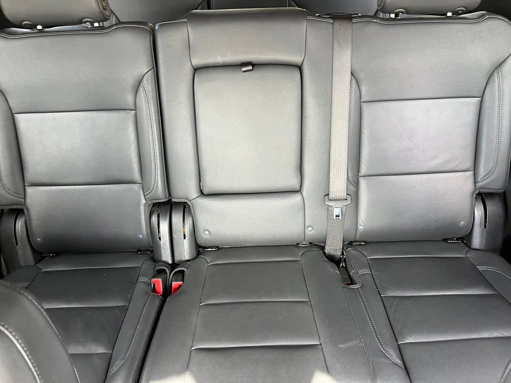 Used 2025 Chevrolet Tahoe LT RWD image 17