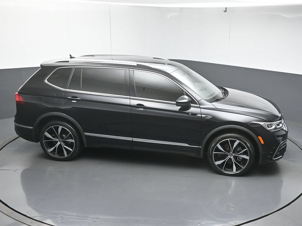 Used 2024 Volkswagen Tiguan SEL R-Line AWD/4WD image 44