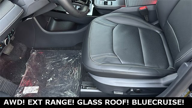 New 2025 Ford Mustang Mach-E Premium image 24