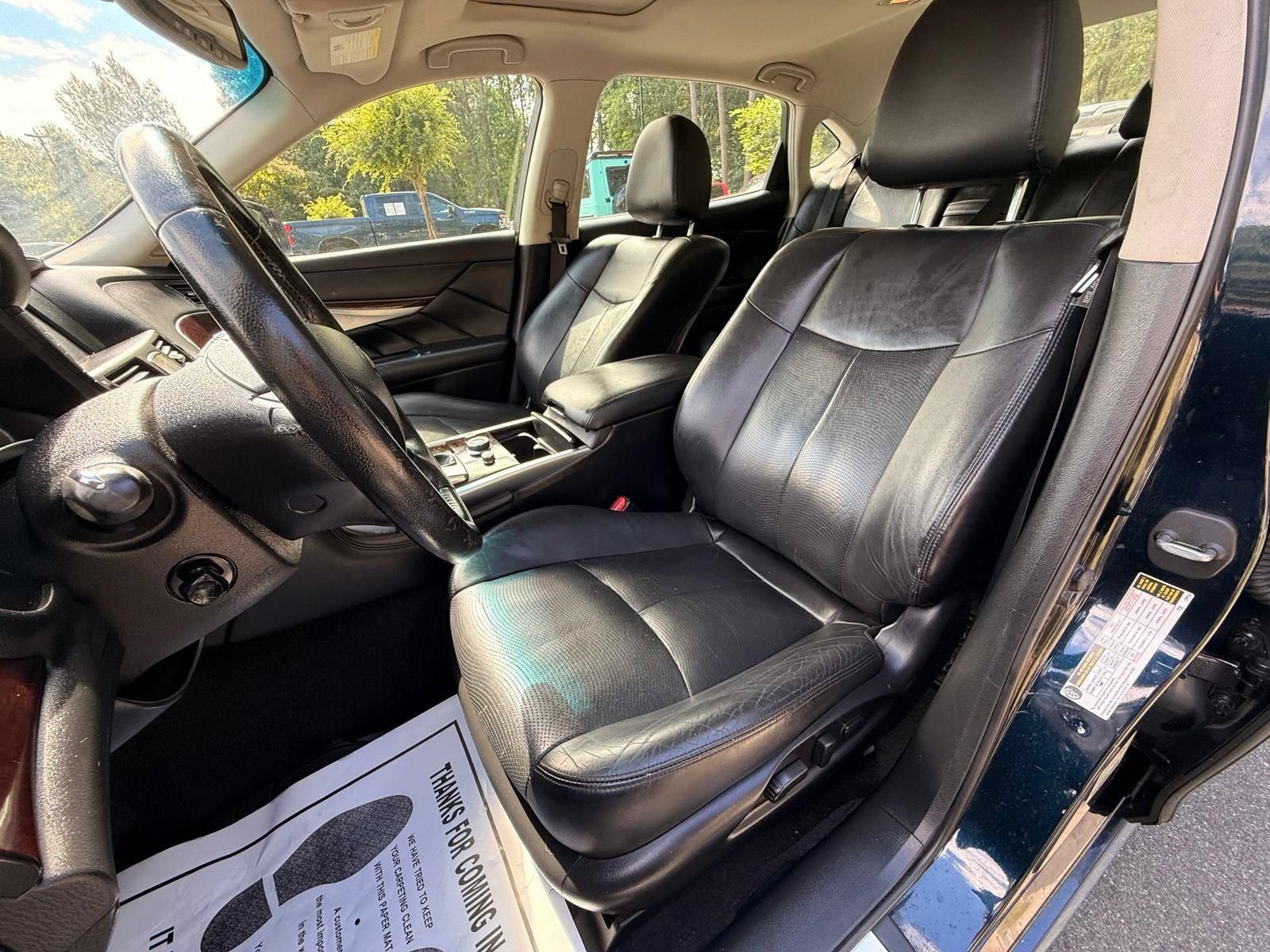 Used 2015 INFINITI Q70 L 3.7 RWD image 17