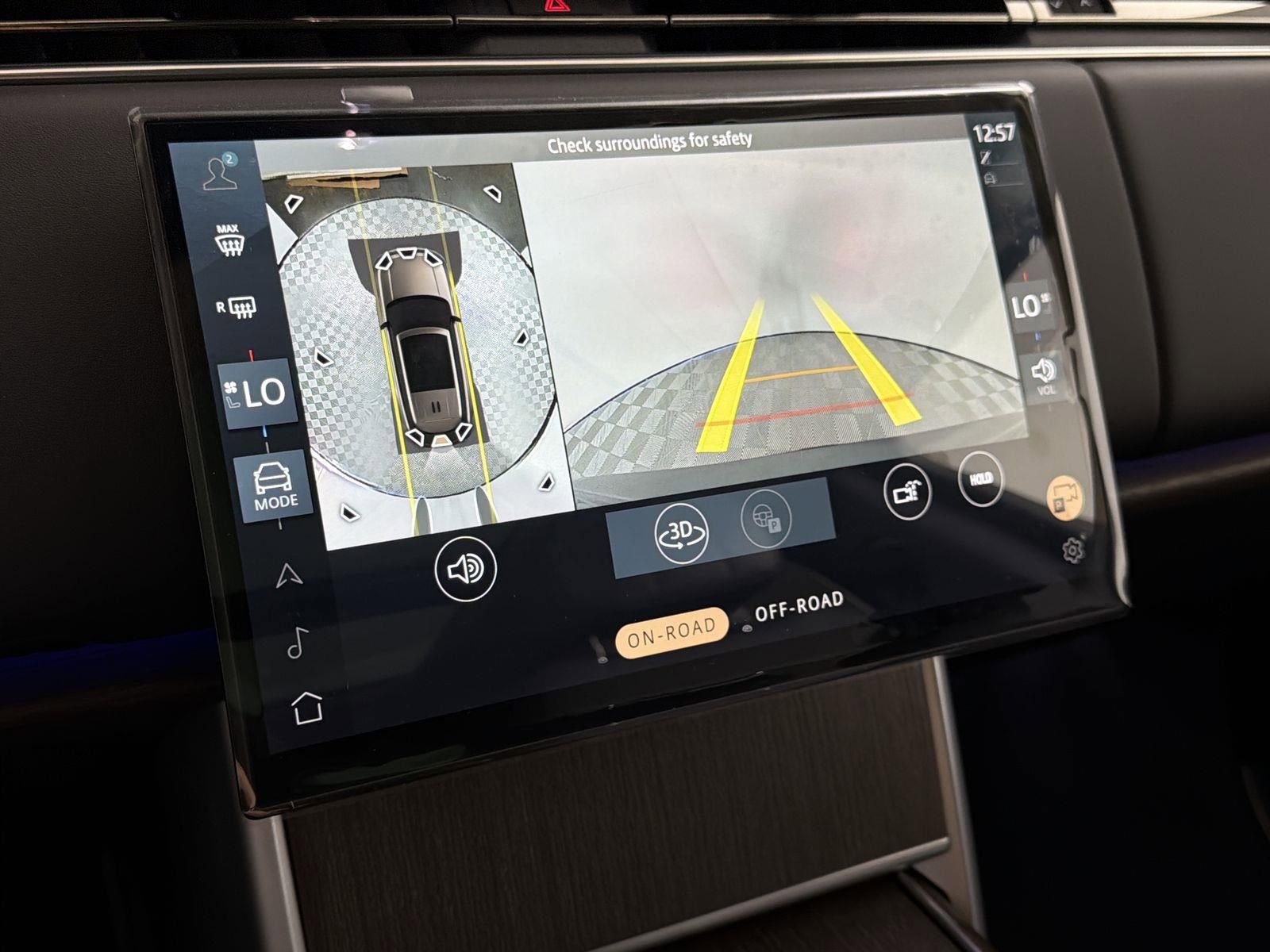 New 2026 Land Rover Range Rover Long Wheelbase SE image 17