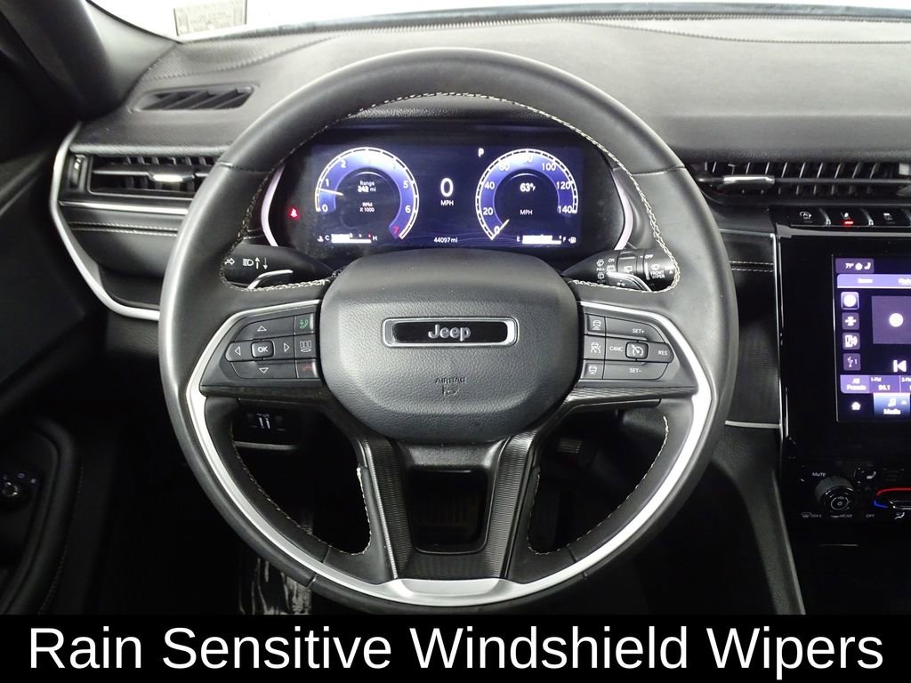 Used 2023 Jeep Grand Cherokee L Laredo image 24